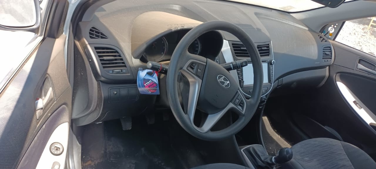  Hyundai ACCENT 2012    EN DESARME